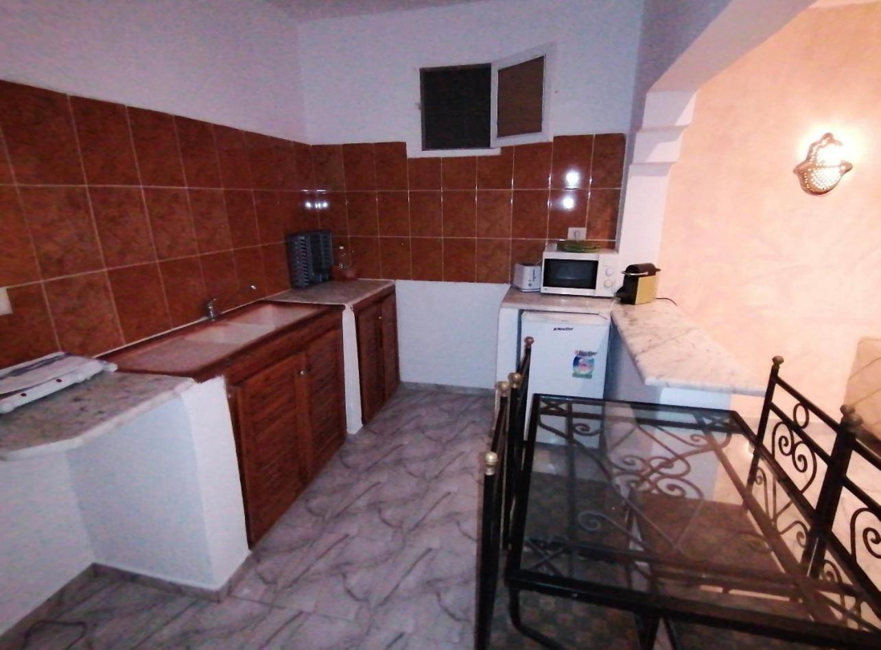 Amina Apartment Mezraia